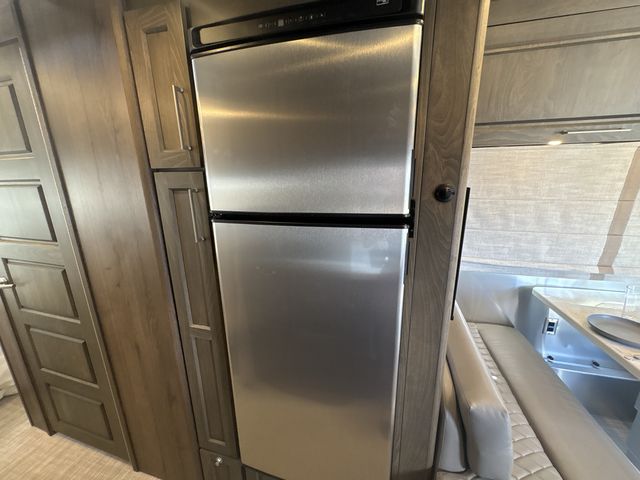 2025 Airstream 30RBQ Base