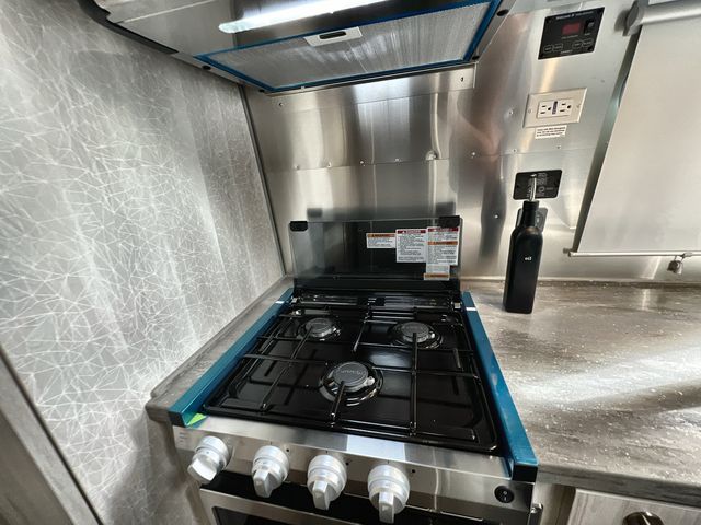 2025 Airstream 25FBQ Base