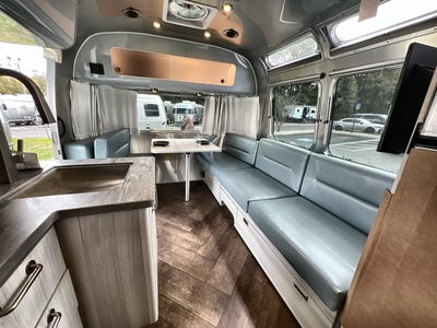 2025 Airstream 27FBQ Base
