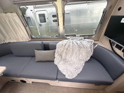 2026 Airstream 25FBQ Base