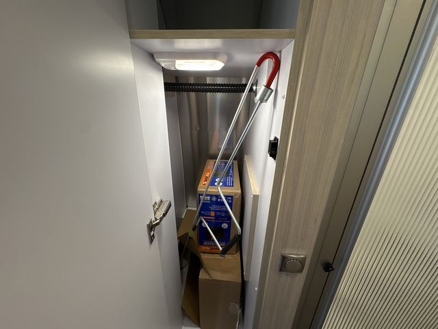 2026 Airstream 25FBQ Base