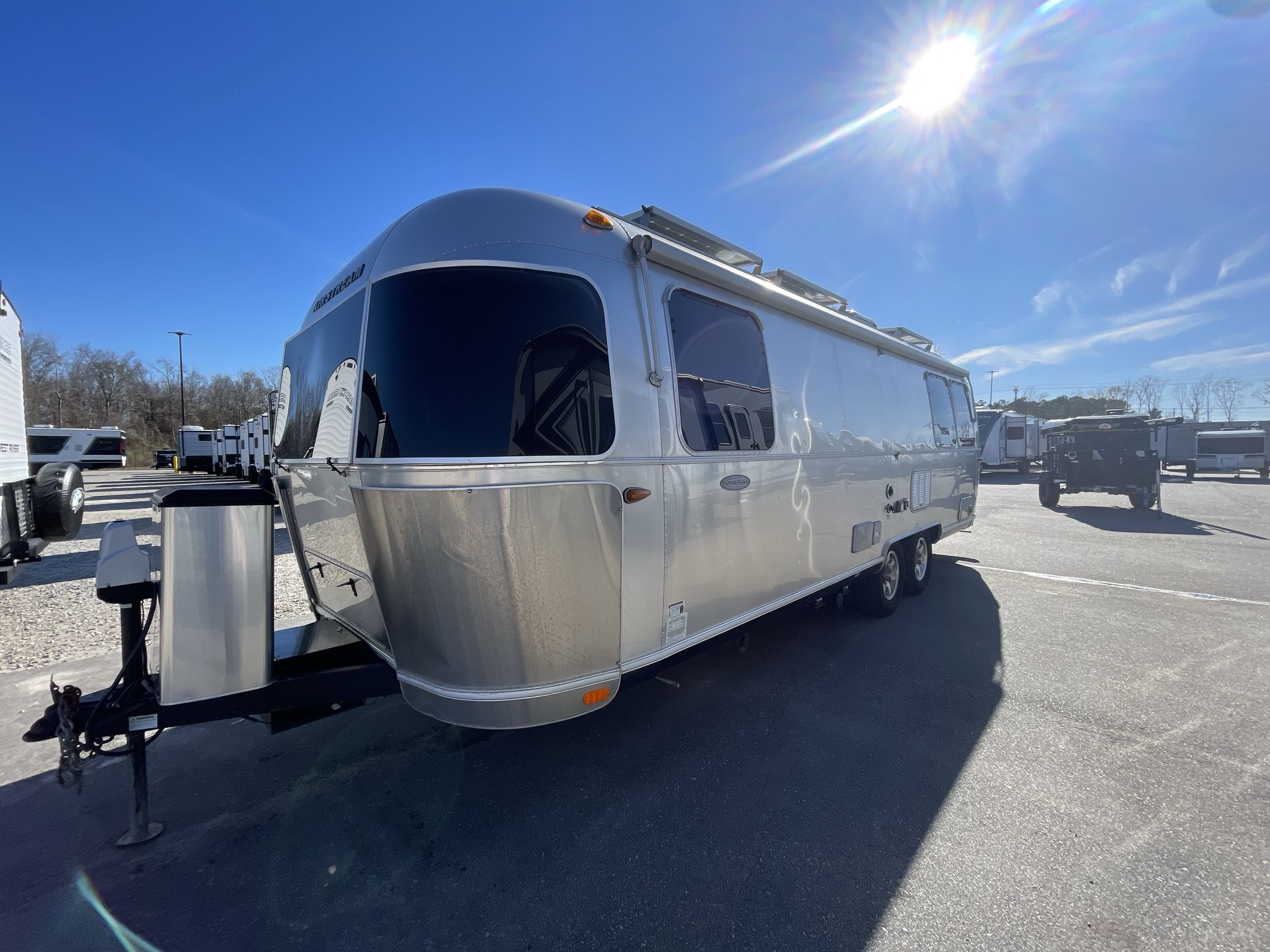 2018 Airstream 27FB Base