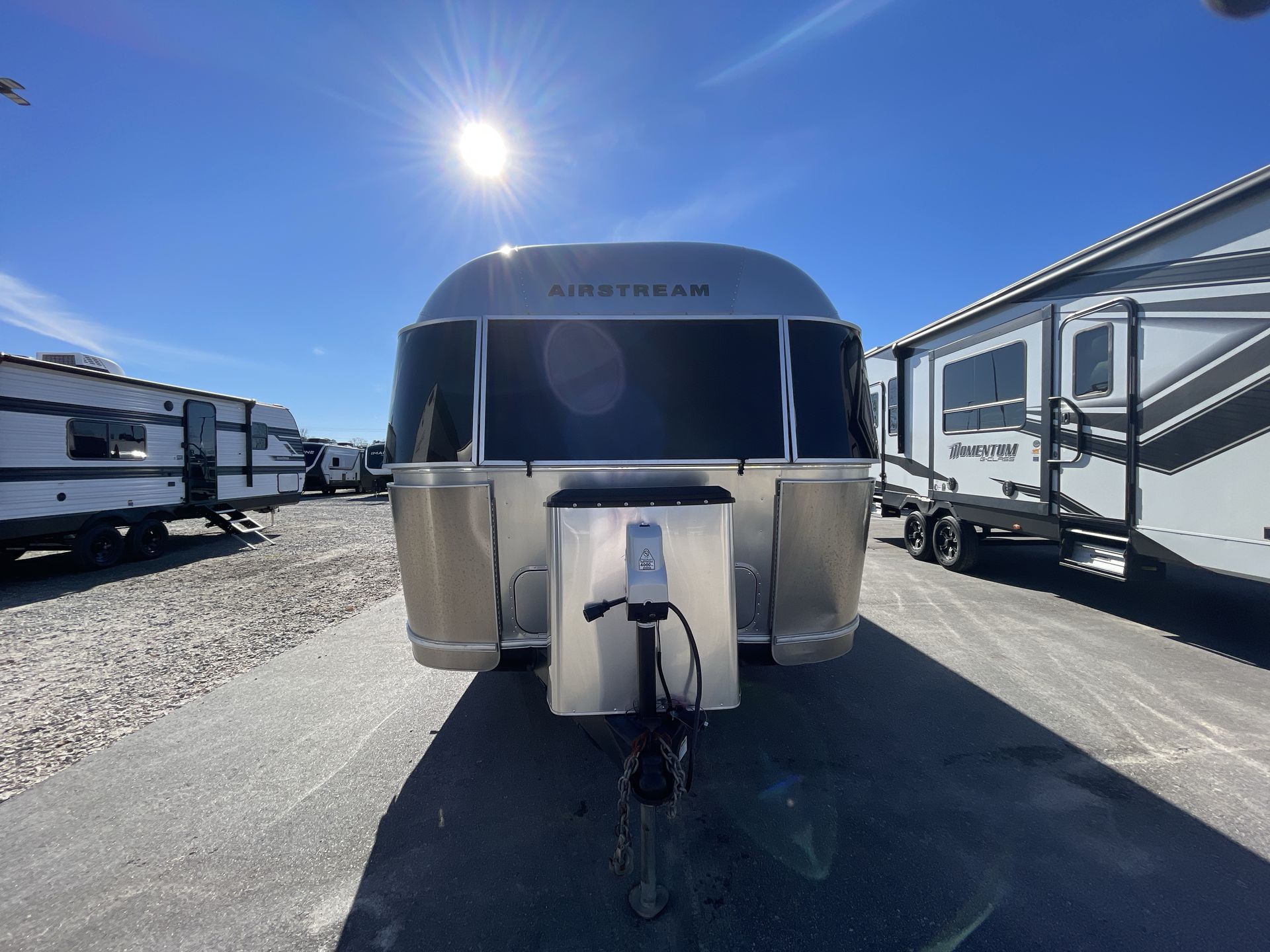 2018 Airstream 27FB Base