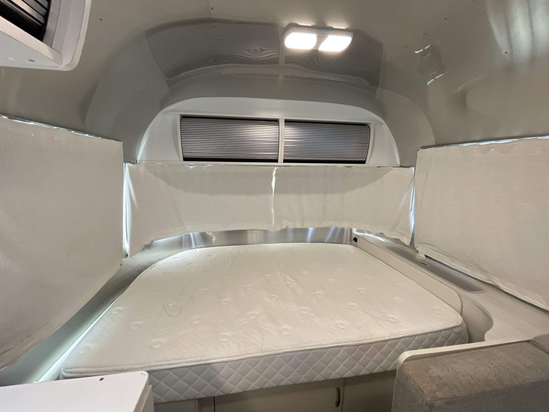 2022 Airstream 22FB Base