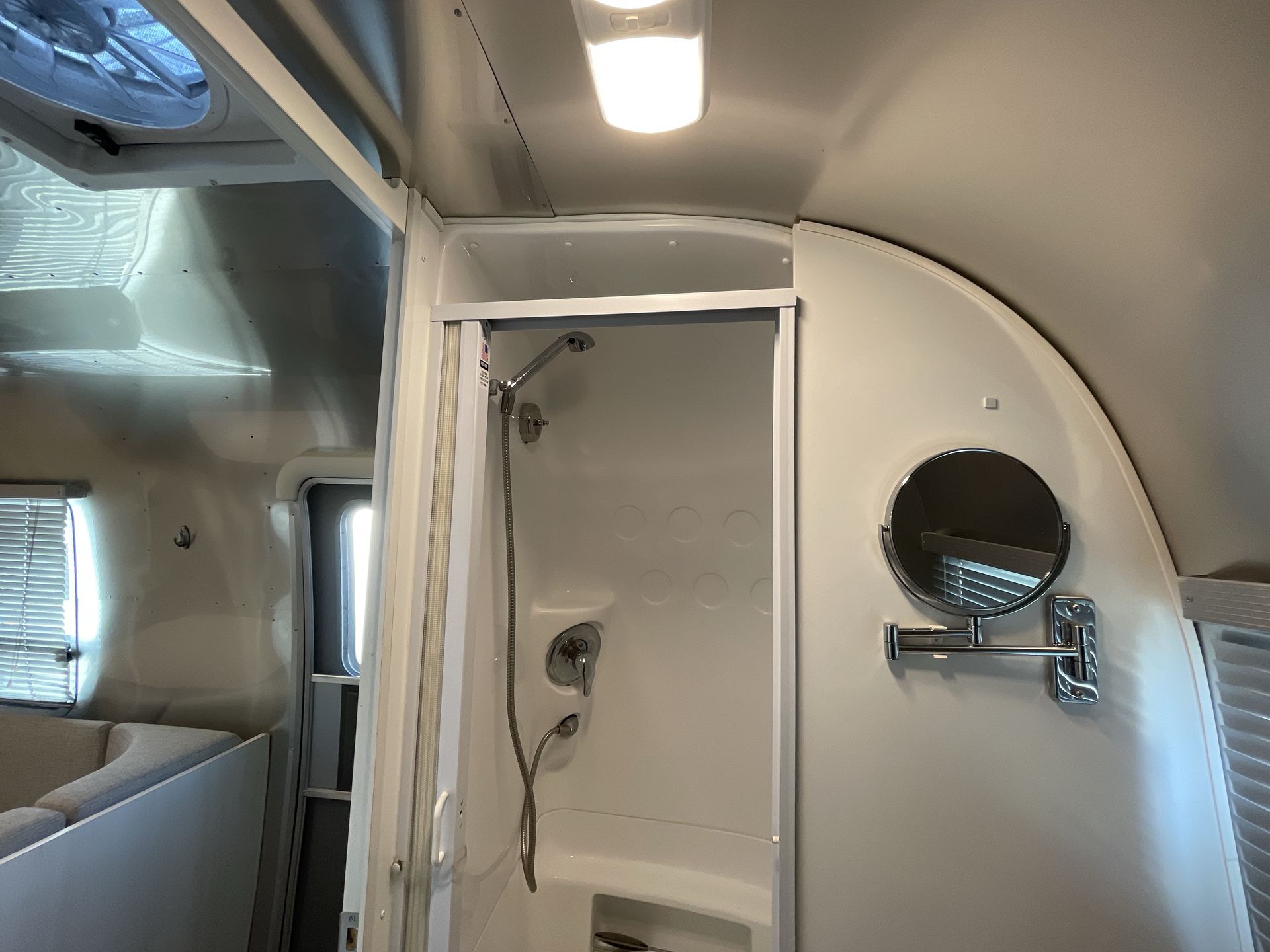 2022 Airstream 22FB Base
