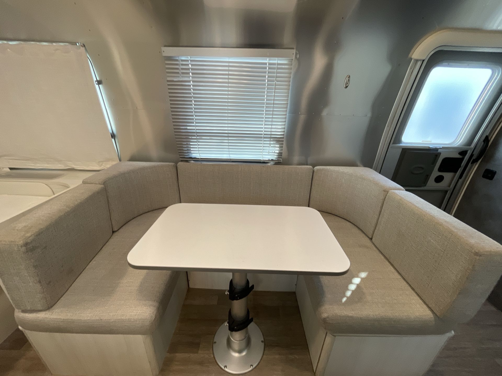 2022 Airstream 22FB Base