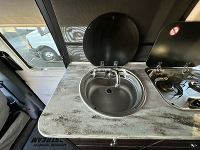 2016 Airstream GRAND TOUR EXT TWIN Base