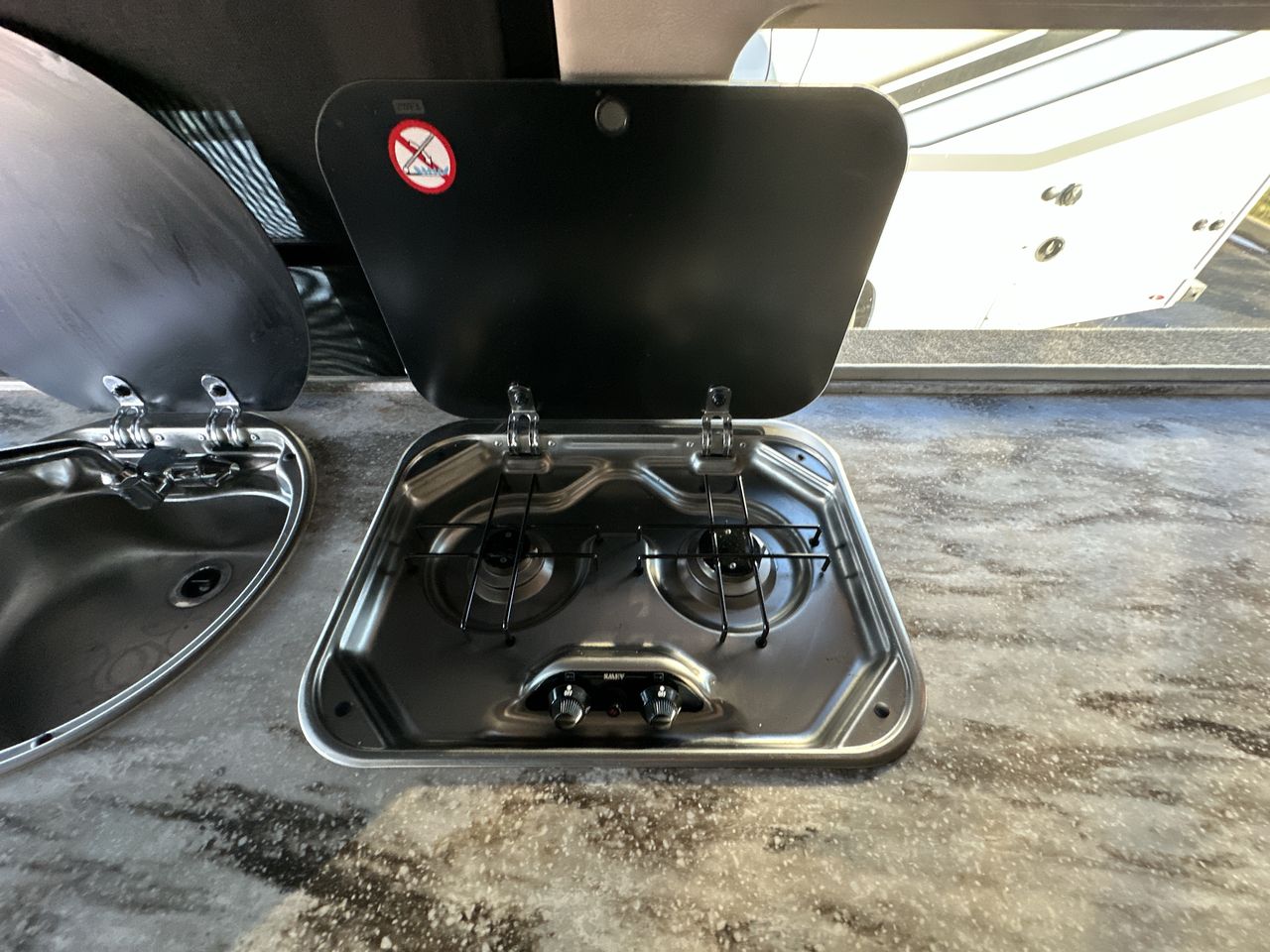 2016 Airstream GRAND TOUR EXT TWIN Base