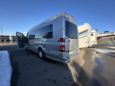 2016 Airstream GRAND TOUR EXT TWIN Base