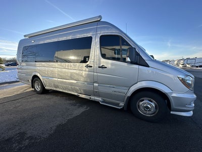 2016 Airstream GRAND TOUR EXT TWIN Base