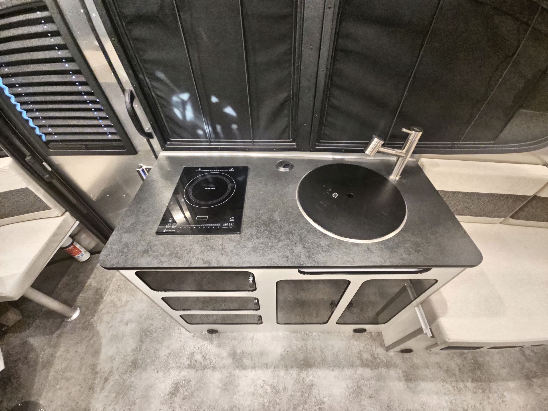 2026 Airstream 20Xe Base