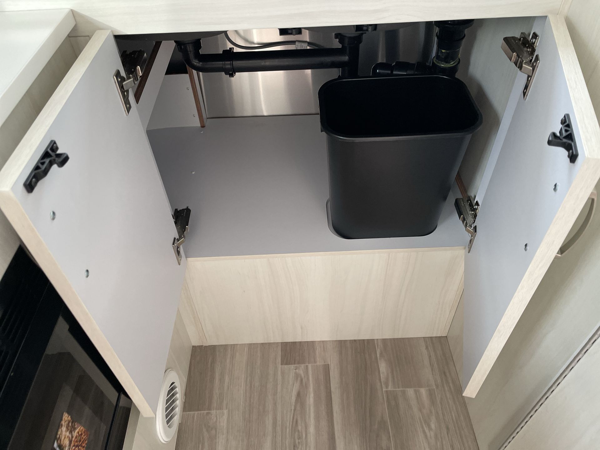 2026 Airstream 20FB Base