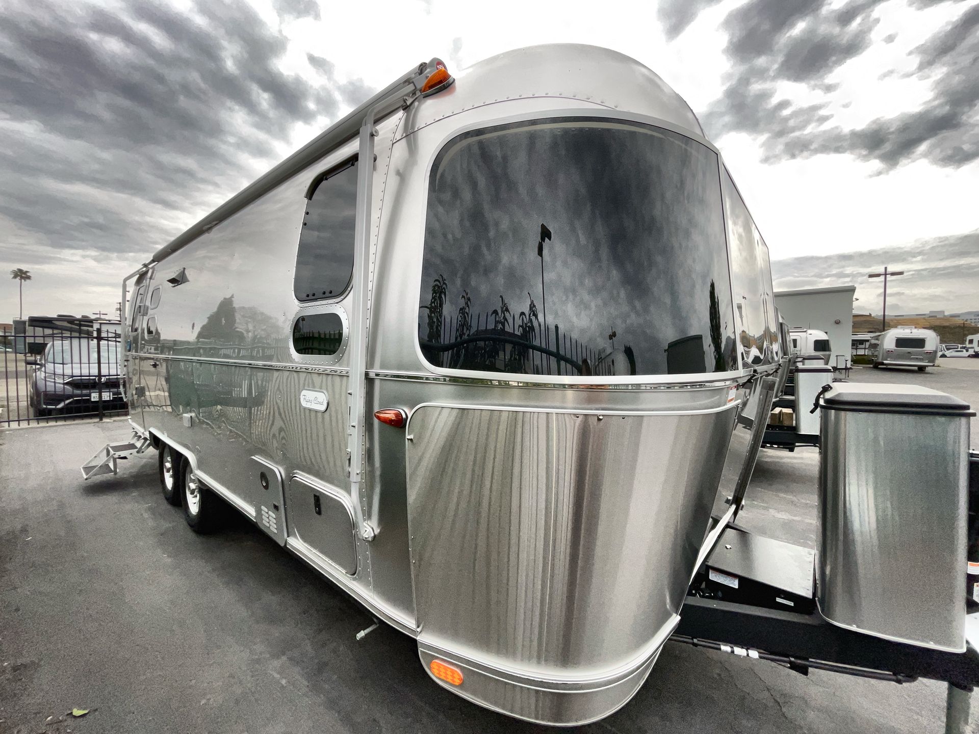 2025 Airstream 25FBQ Base