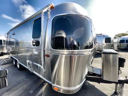 2025 Airstream 25FBT Base
