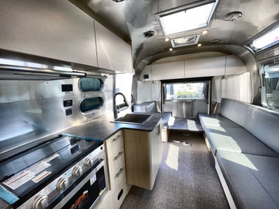 2025 Airstream 25FBT Base