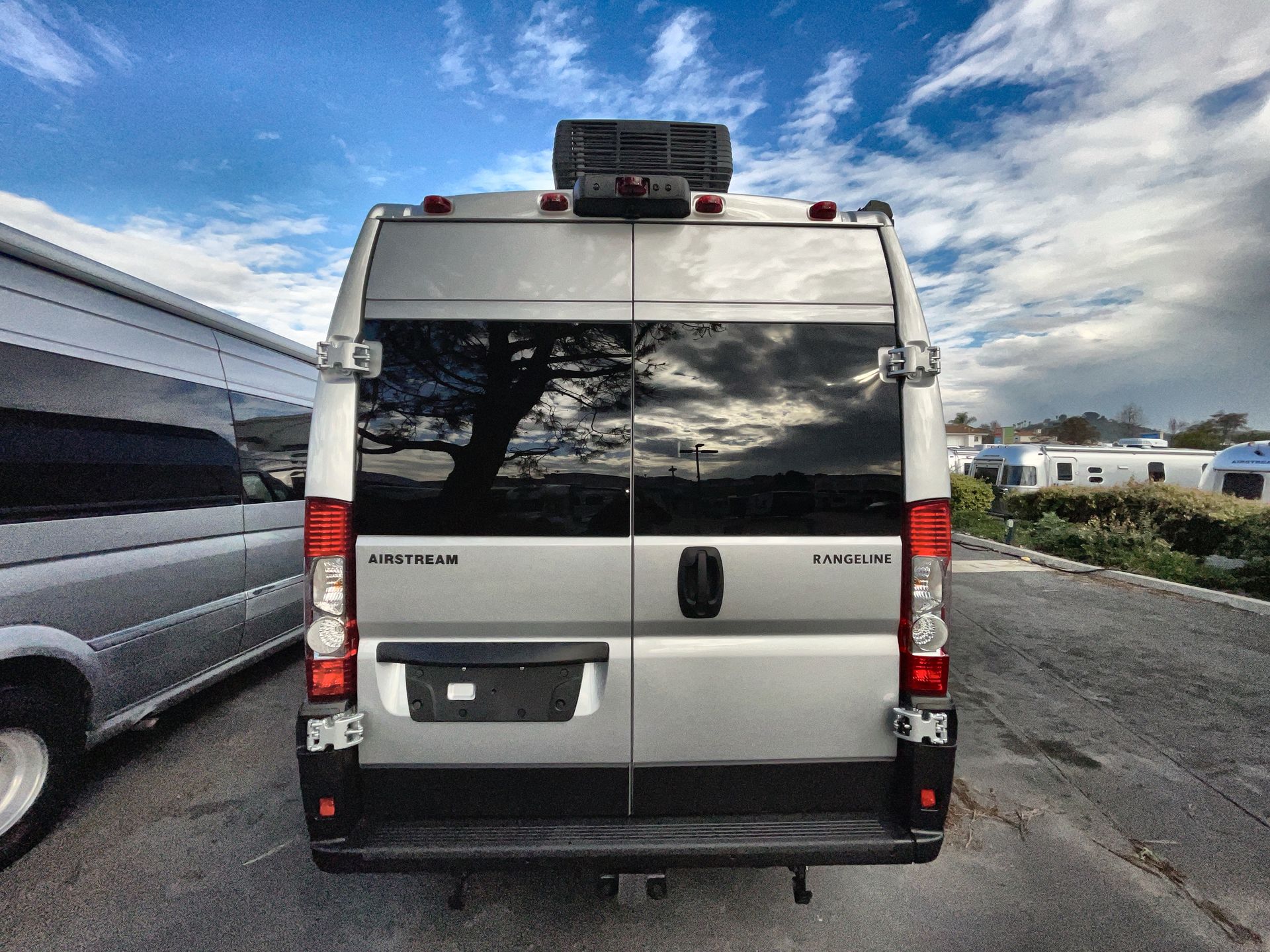 2026 Airstream Rangeline Base