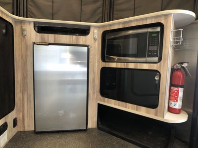 2021 Airstream 16X Base