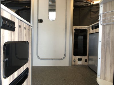 2021 Airstream 16X Base