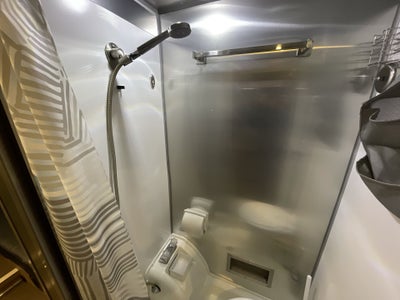 2017 Airstream 16 Base