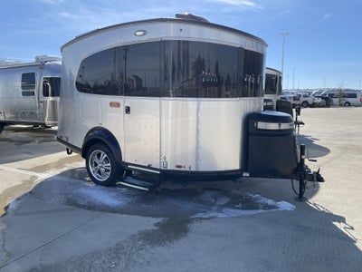 2017 Airstream 16 Base