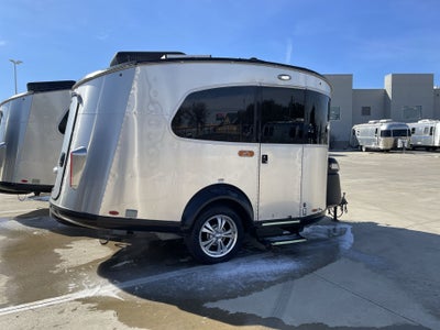 2017 Airstream 16 Base
