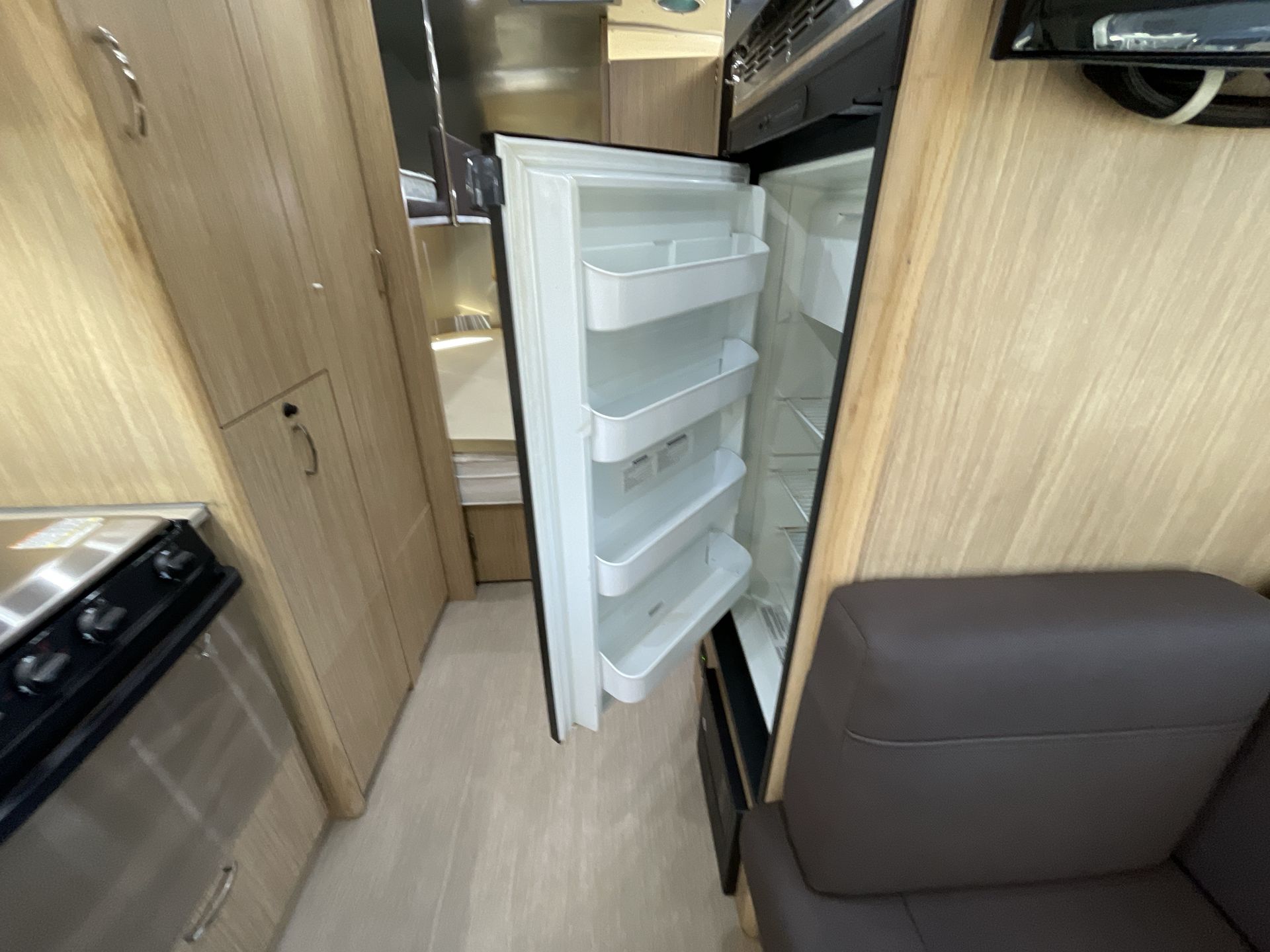 2019 Airstream 23CB Bunk Base