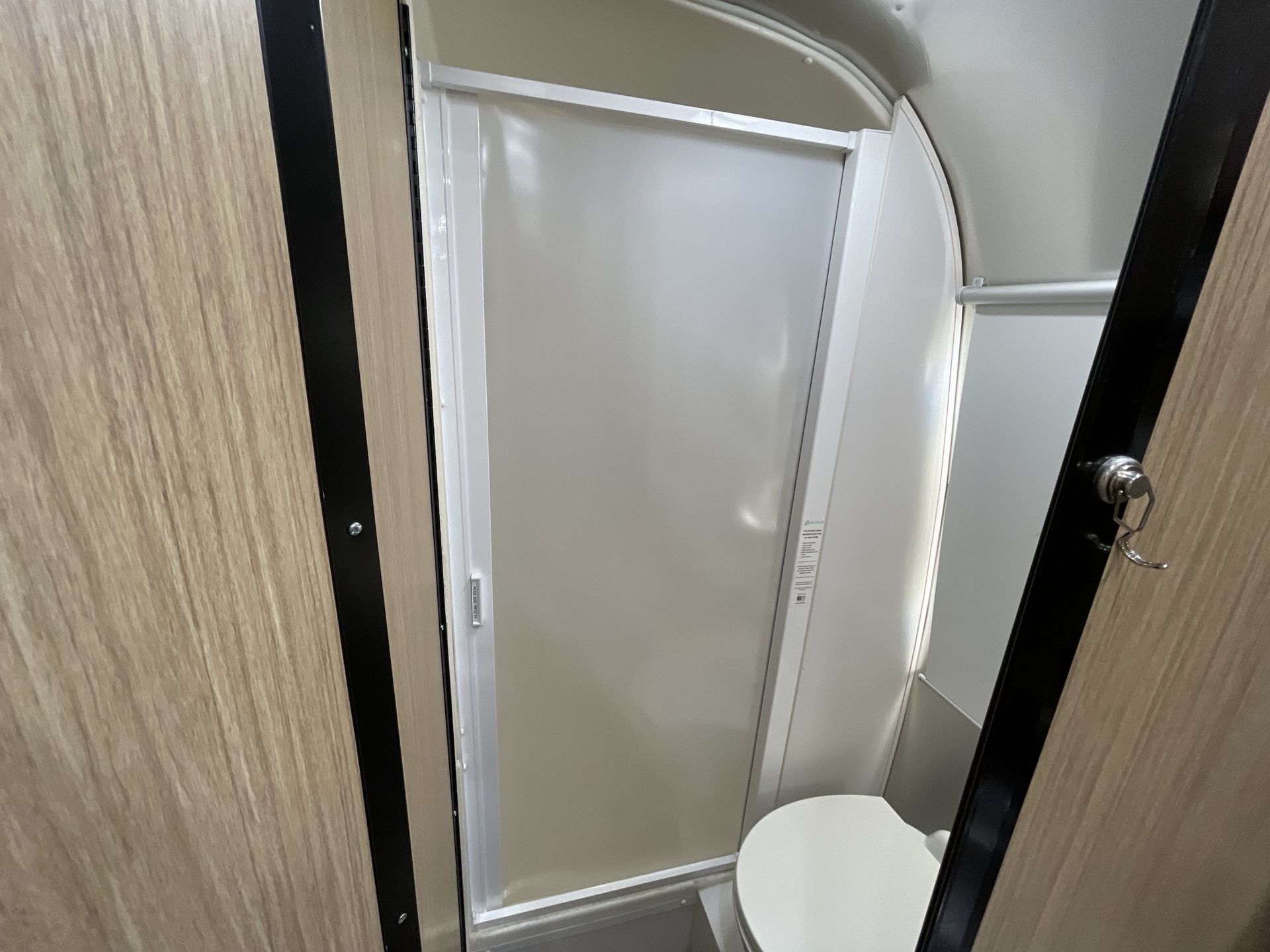 2019 Airstream 23CB Bunk Base