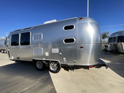 2019 Airstream 23CB Bunk Base