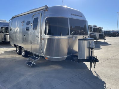 2019 Airstream 23CB Bunk Base