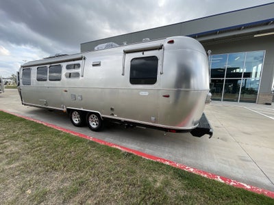 2026 Airstream 30FBBQ Base