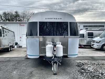2026 Airstream 30FBBT Base
