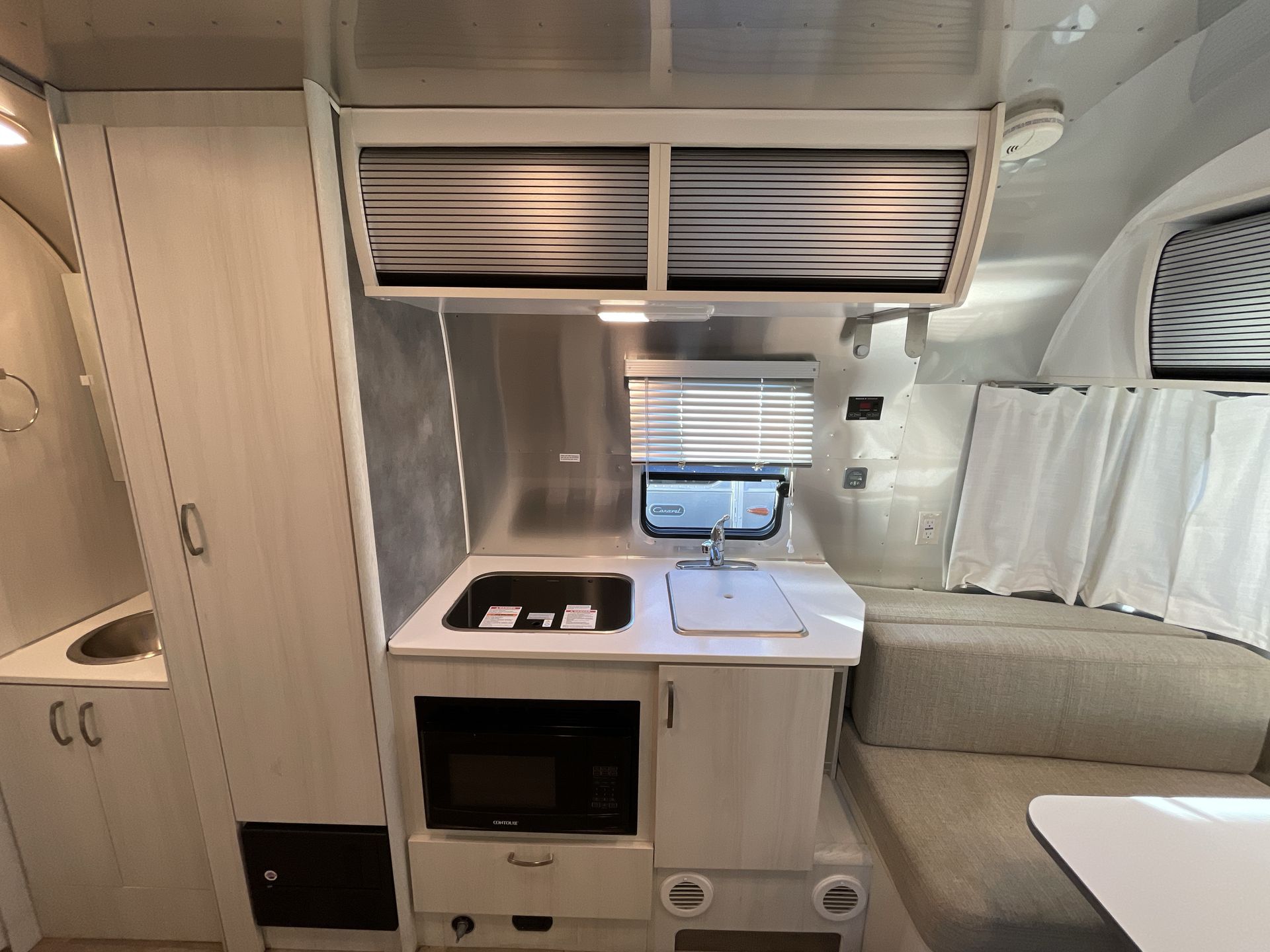 2021 Airstream 19CB Base