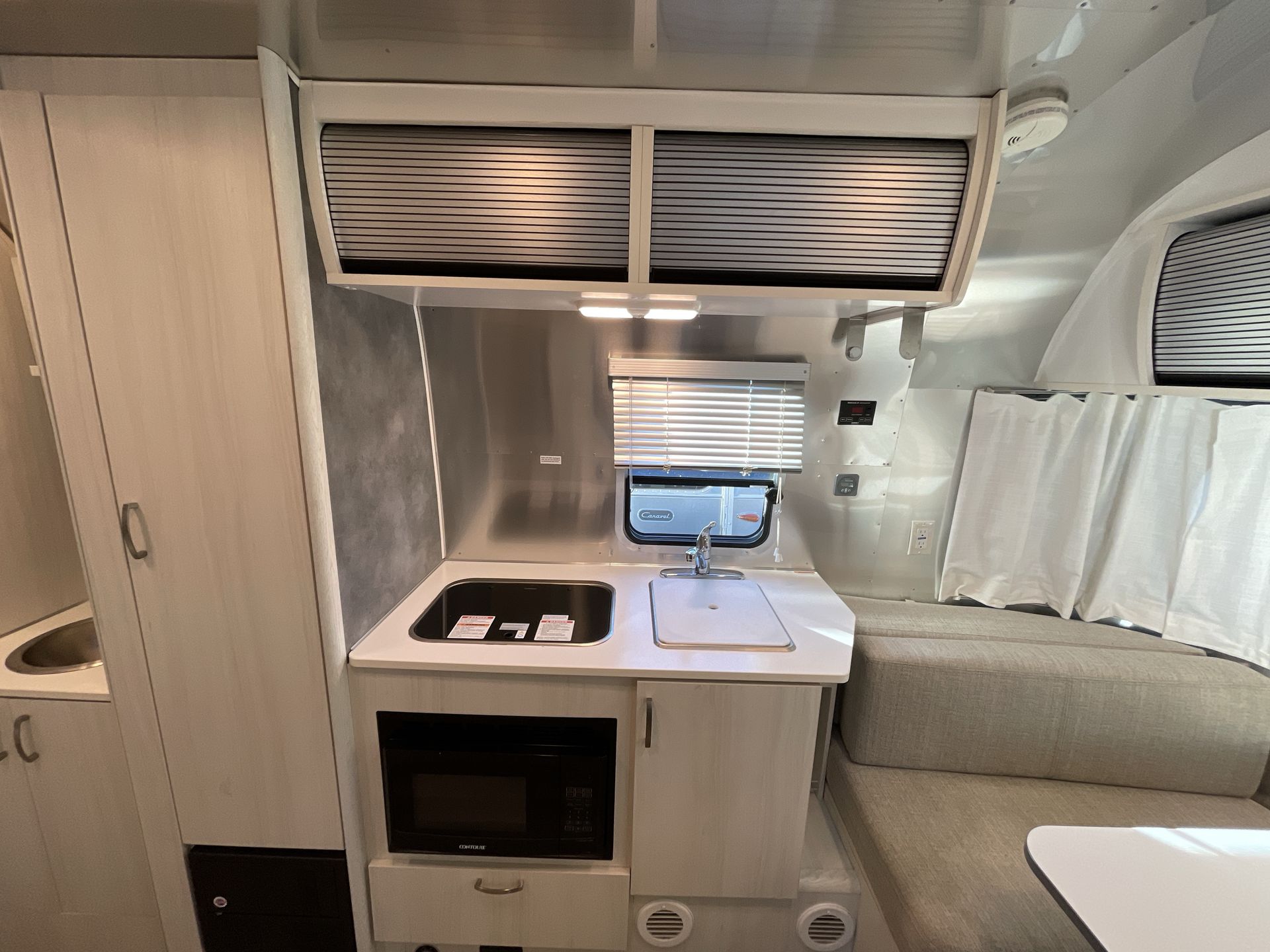 2021 Airstream 19CB Base