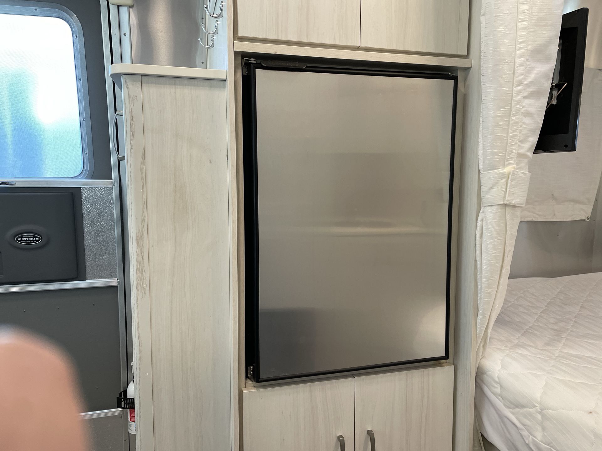 2021 Airstream 19CB Base