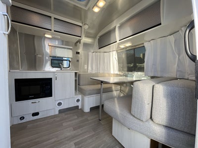2021 Airstream 19CB Base