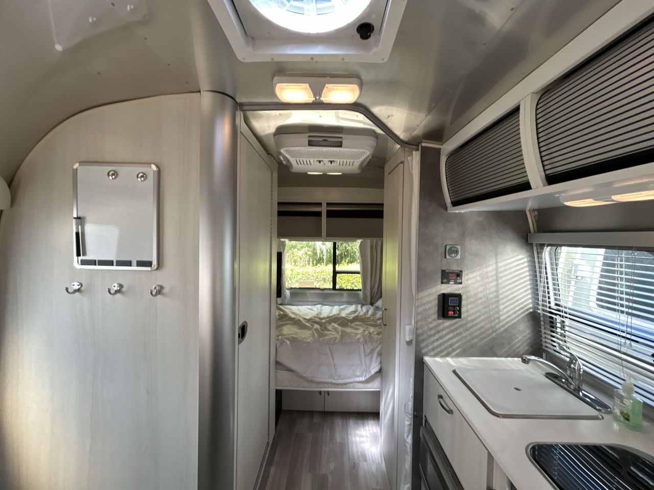 2023 Airstream 16RB Base