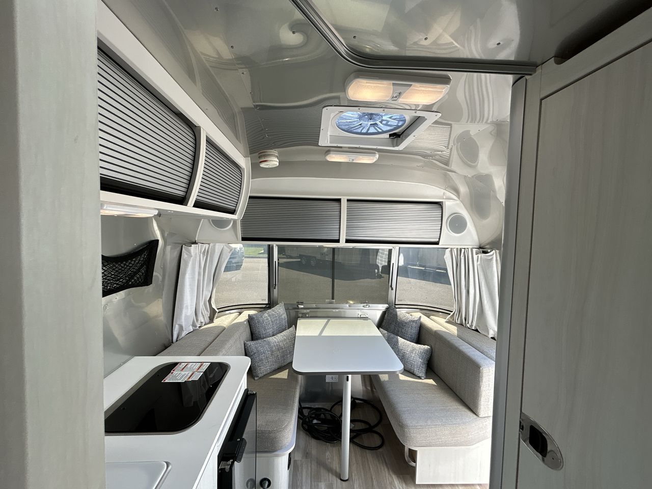 2023 Airstream 16RB Base