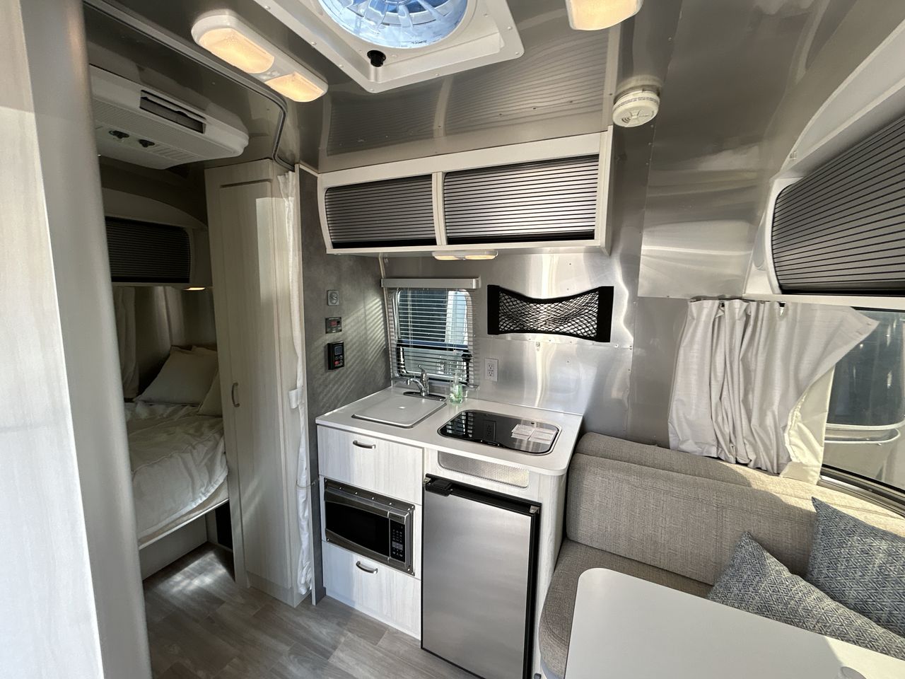 2023 Airstream 16RB Base