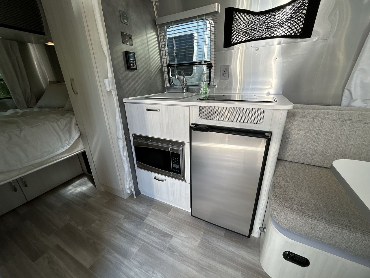 2023 Airstream 16RB Base