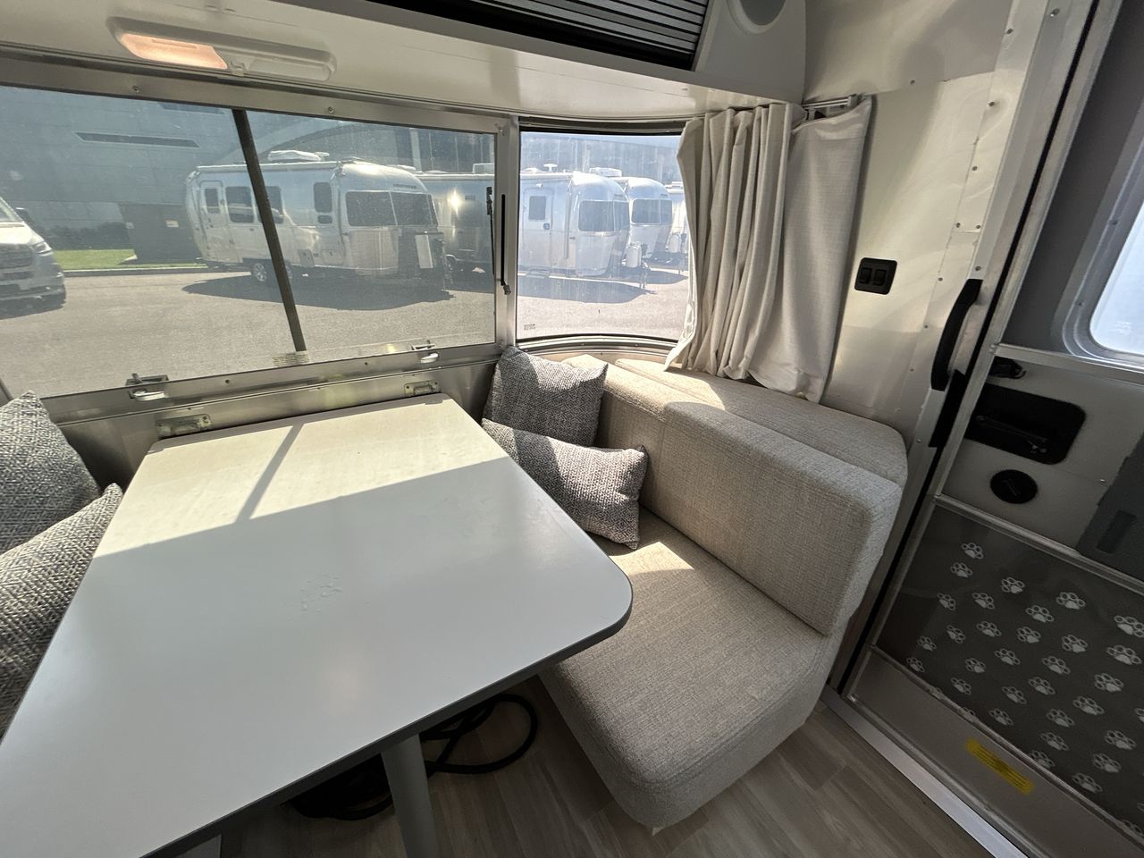 2023 Airstream 16RB Base
