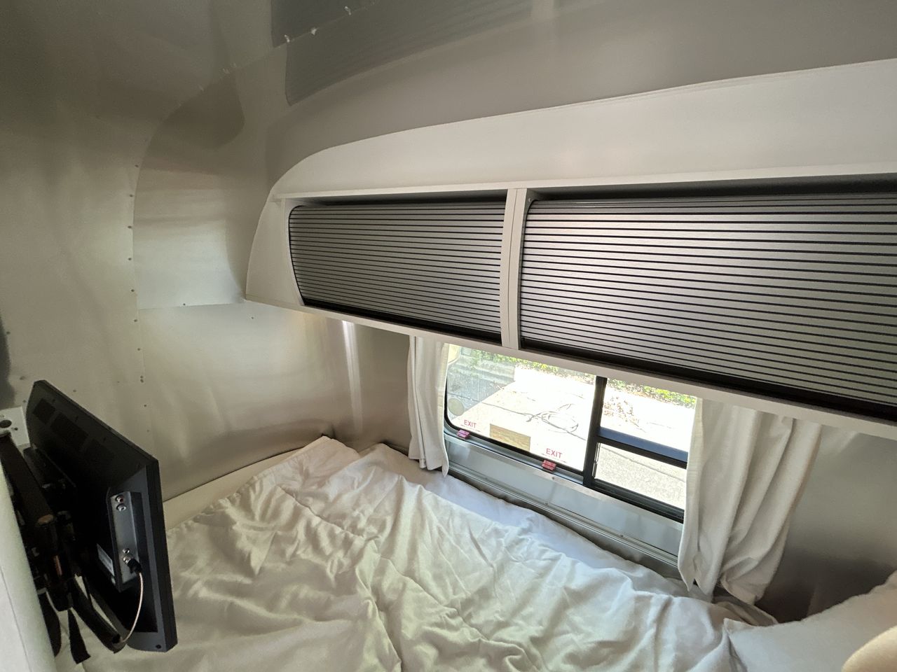 2023 Airstream 16RB Base
