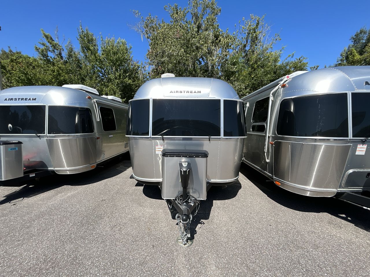 2023 Airstream 16RB Base