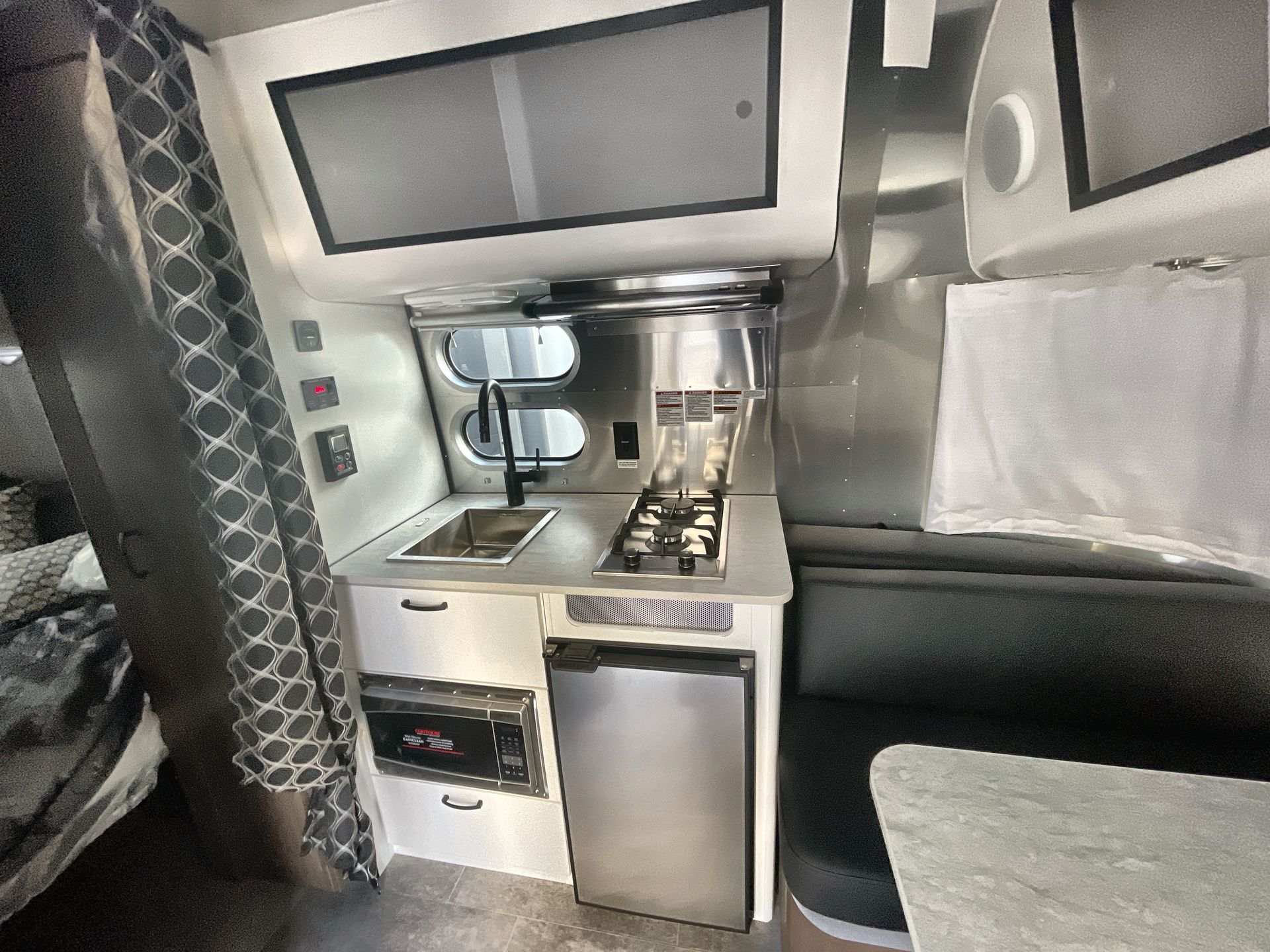 2023 Airstream 16RB Base