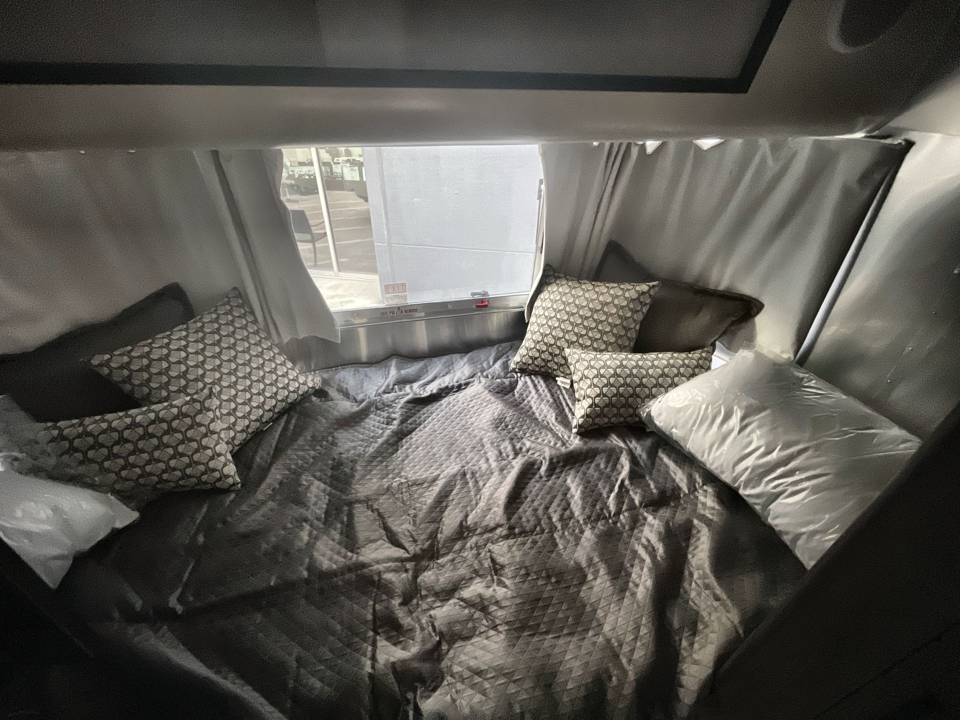 2023 Airstream 16RB Base