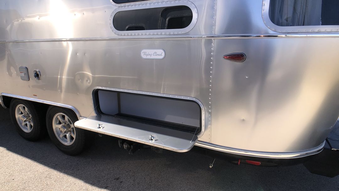 2026 Airstream 28RBT Base