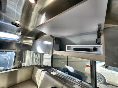 2022 Airstream 28RBT Base