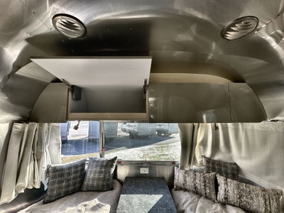 2022 Airstream 28RBT Base