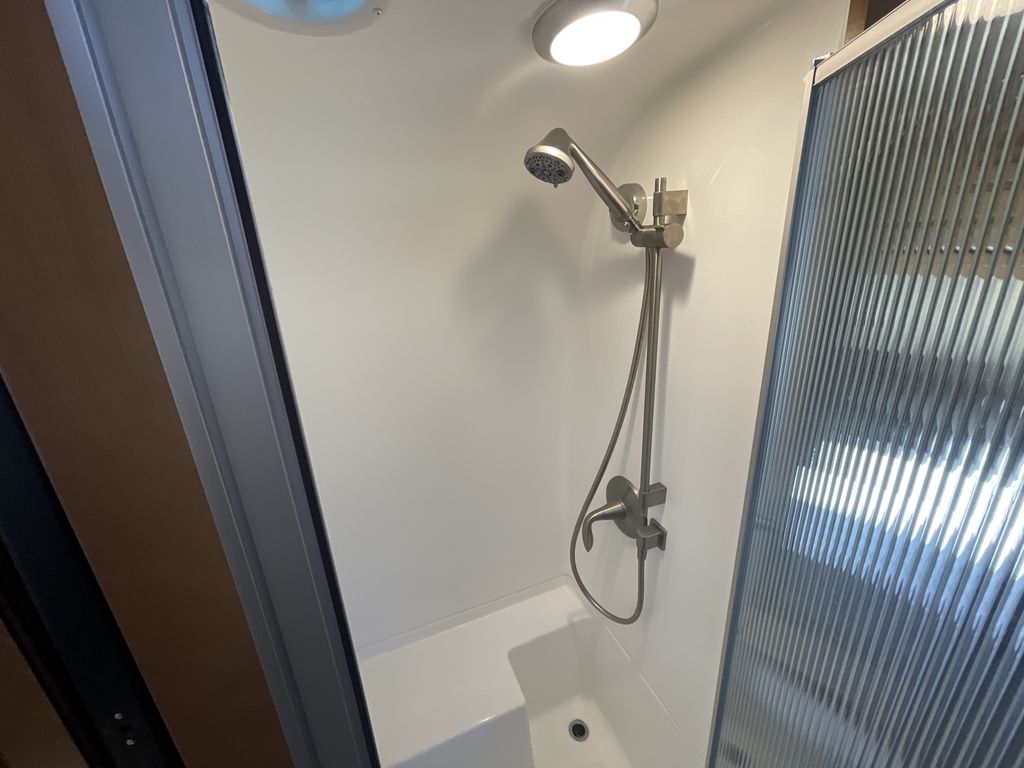 2021 Airstream 30RBT Classic Base