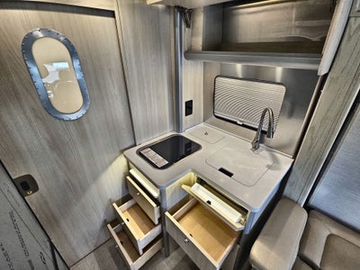 2026 Airstream 30RBT Base