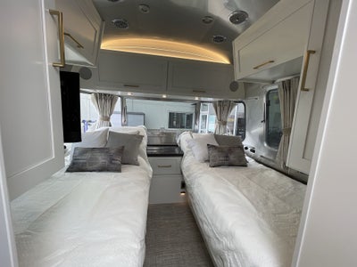 2026 Airstream 30RBT Base